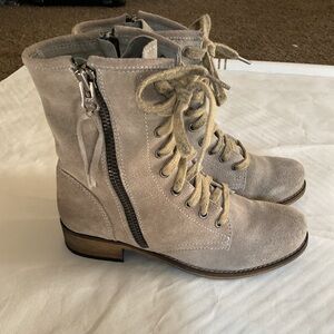 MTNG Women's Tan Lace-Up Boots